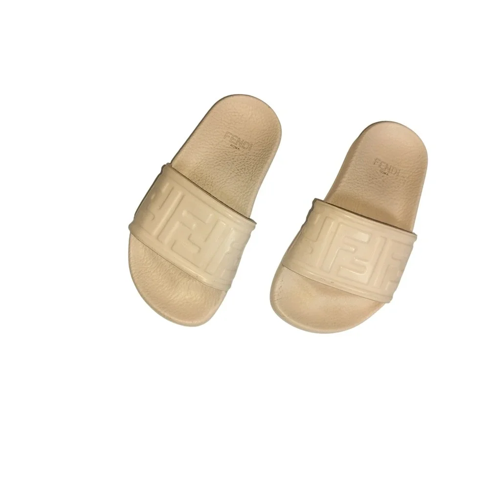 Fendi‎ Roma FF Zucca Logo Slide Sandals Beige Rubber Made in Italy EU 27/28